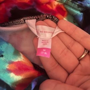 No boundaries, girl’s M, tie dye leggings